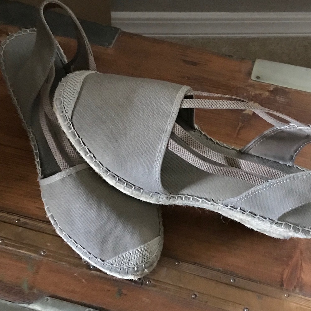 Espadrille with wedge heel by Vidorreta